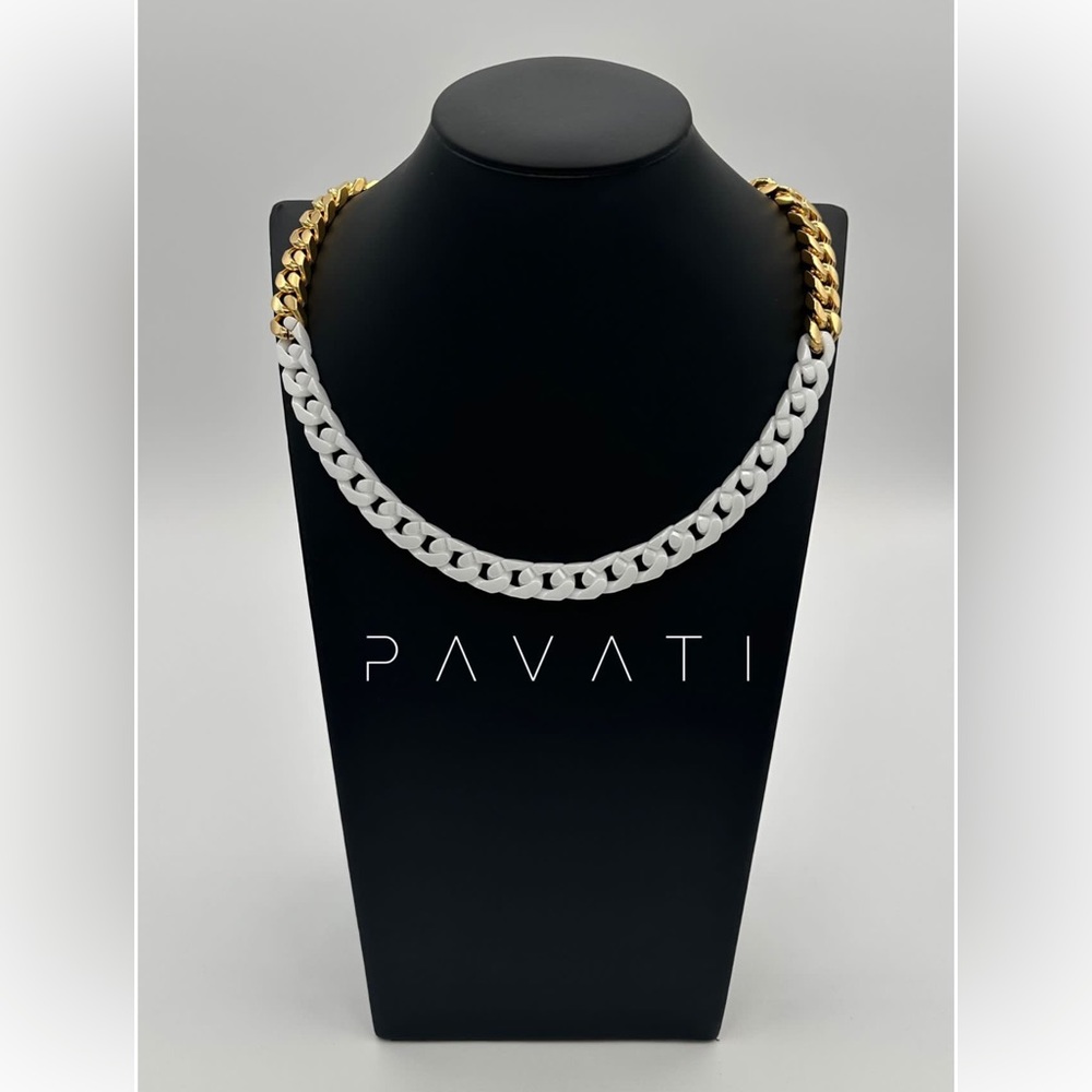 Chain necklace gold white women’s jewelry